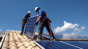 Glauco Diniz Duarte Empresário - Energia solar vai ficar mais cara