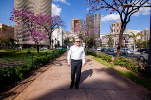 Glauco Diniz Duarte Empresário - o que faz uma incorporação de empreendimentos imobiliários